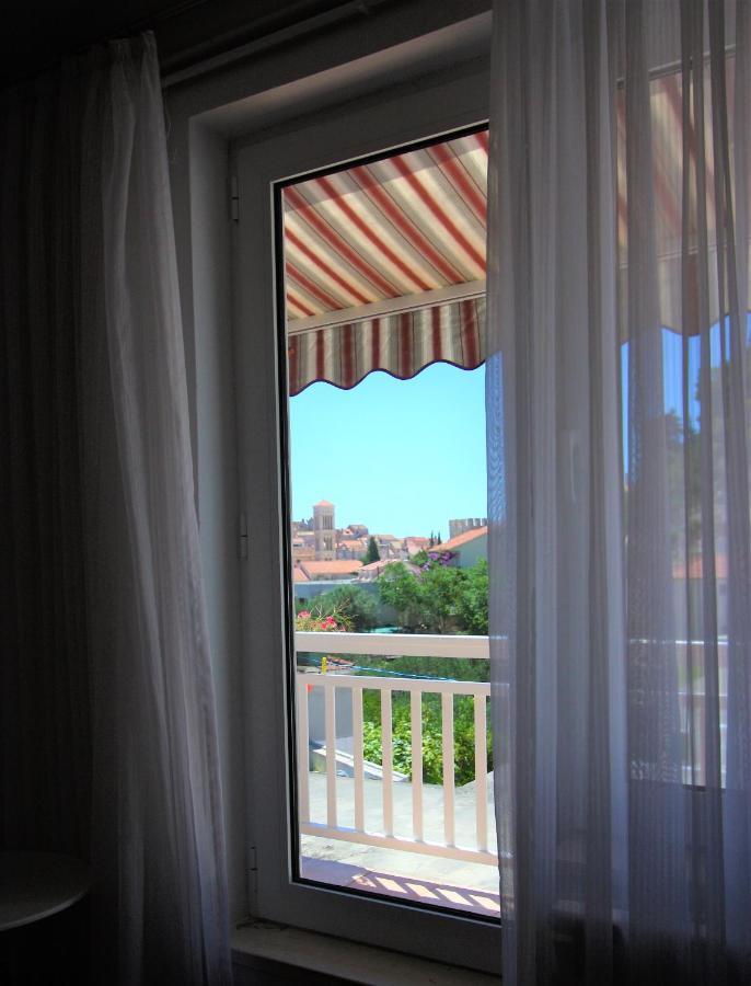 Rooms & Apartments Dolac Хвар Экстерьер фото